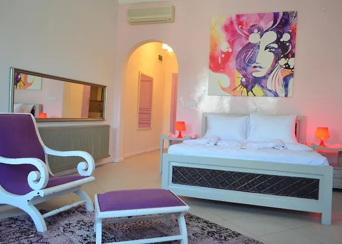 Curcuna 3* Alaçatı